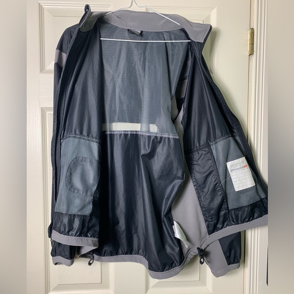 Vintage Nike | Spring 2003 Grey / Black Stretch Panel Track Jacket - Large - Picture 4 of 9